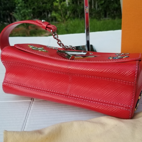 Extra pics Louis Vuitton Limited Edition Twist Shoulder Bag. PLEASE READ - Picture 14 of 16